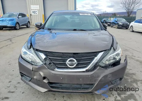 2016 Nissan Altima 2.5 z USA, uszkodzony, nr VIN 1N4AL3AP4GC121069